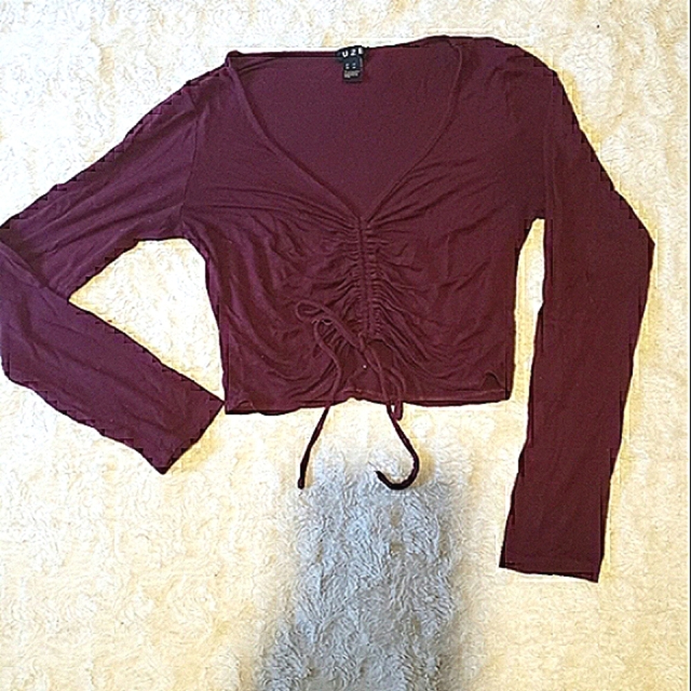 NWOT! Longsleeve cinch front crop top